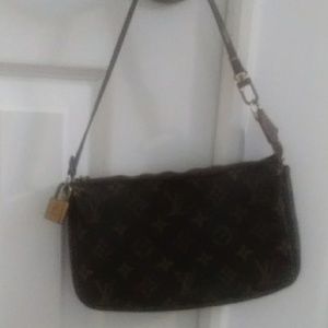 Louis Vuitton ok condition authentic small purse